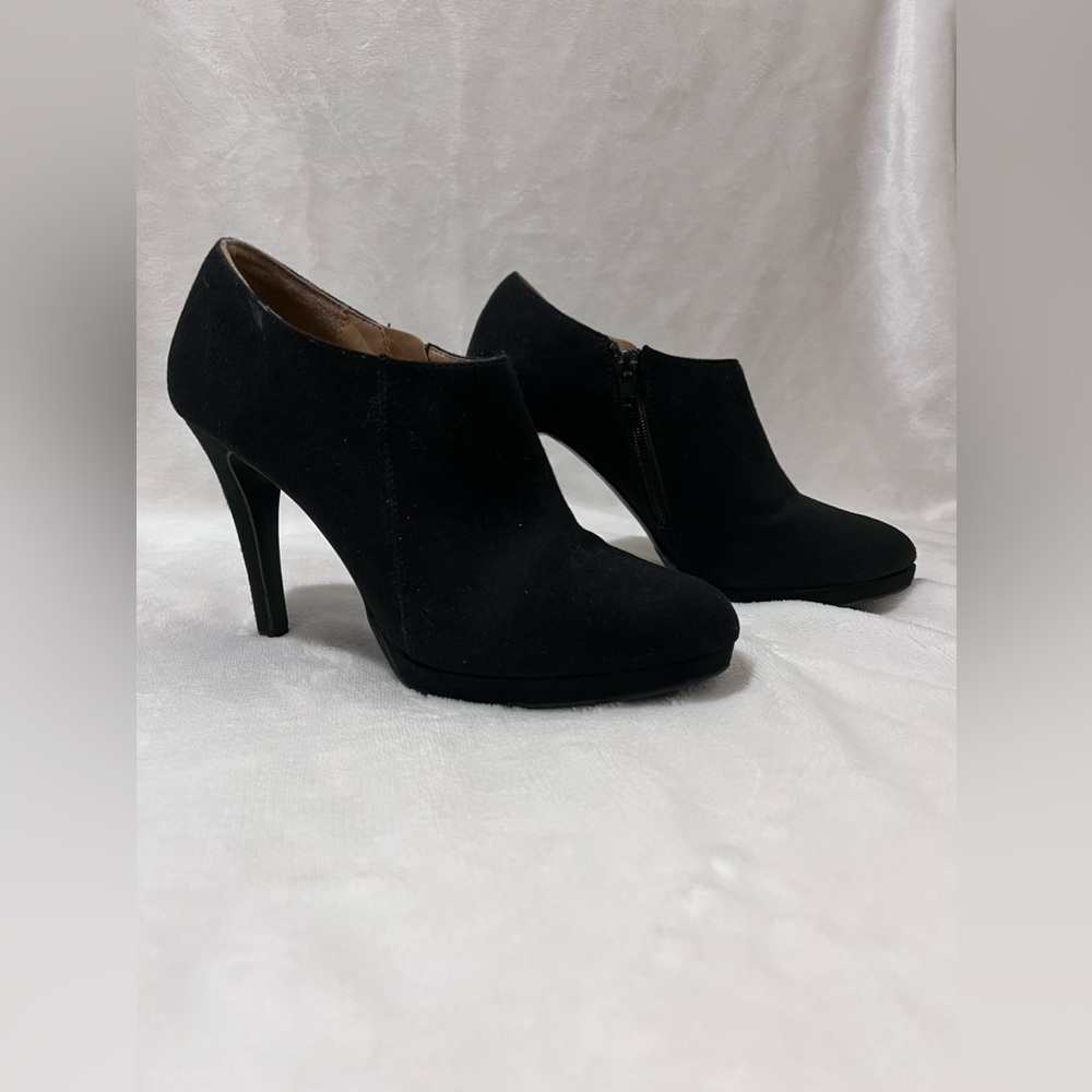 Merona black booties